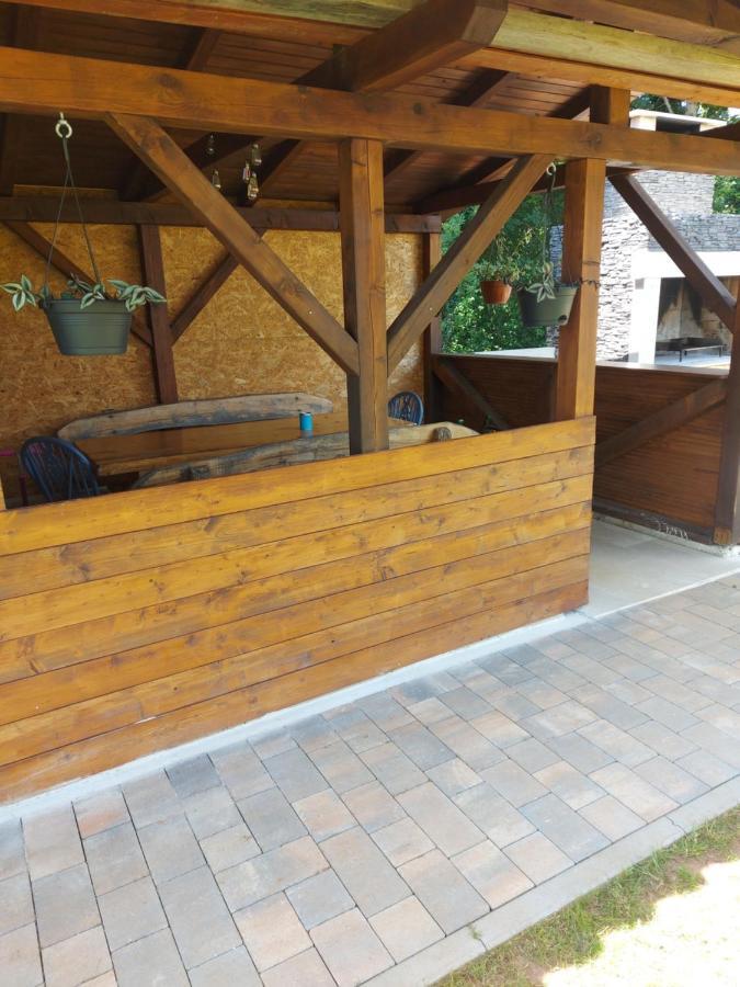 Guest House Flora Pazin Exterior foto
